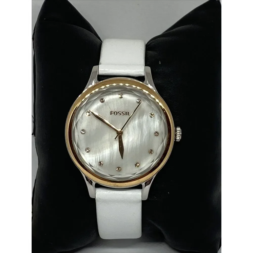 Fossil Laney BQ3484 Women's White Leather Analog Dial Quartz Wrist Watch JK529